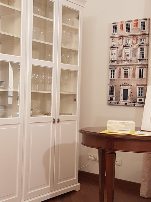 Stile Classico In Total White, Ikea Liatorp Bookcase With Half Doors