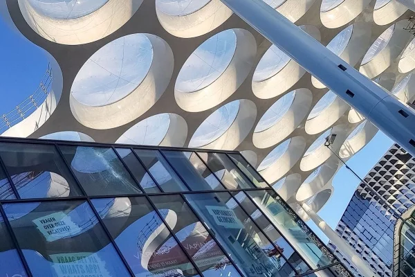 ETFE_domes_station_utrecht.jpg