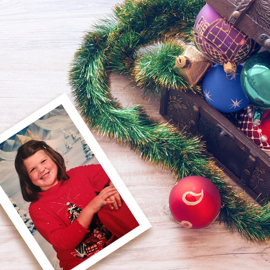 "Christmas Memories" Lyric Video Released! 