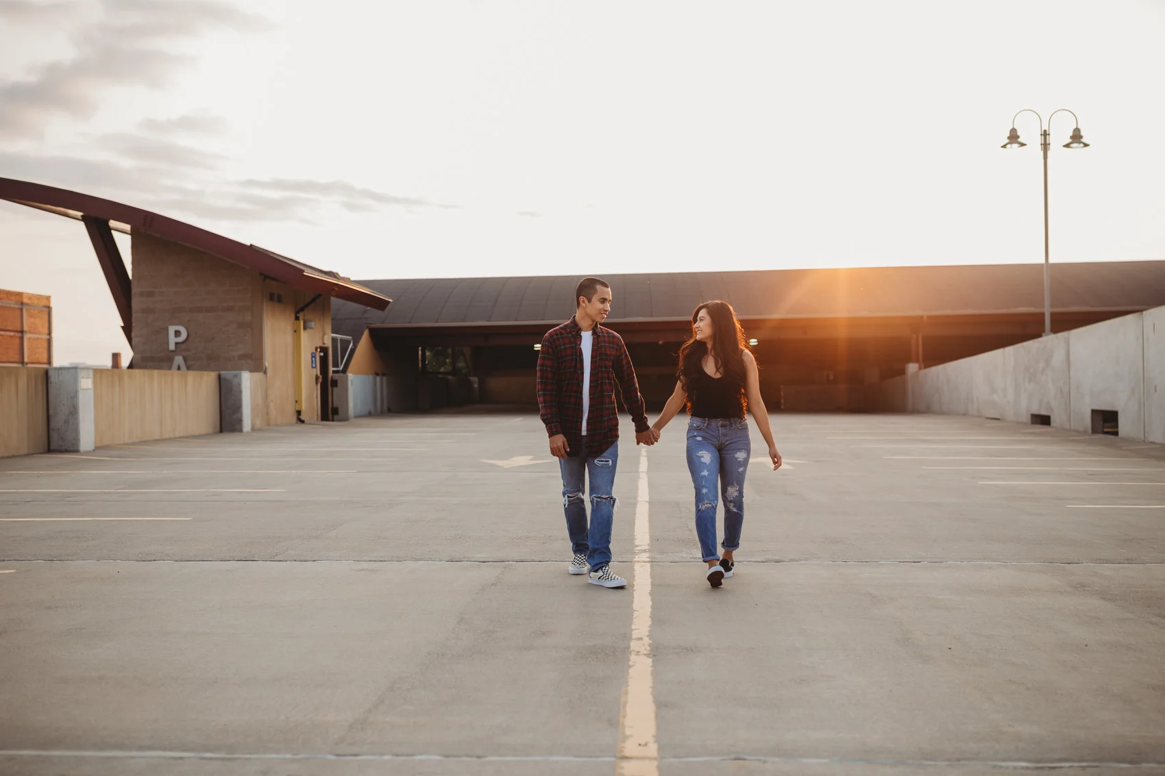 downtown-great-falls-montana-couples-session-14.jpg