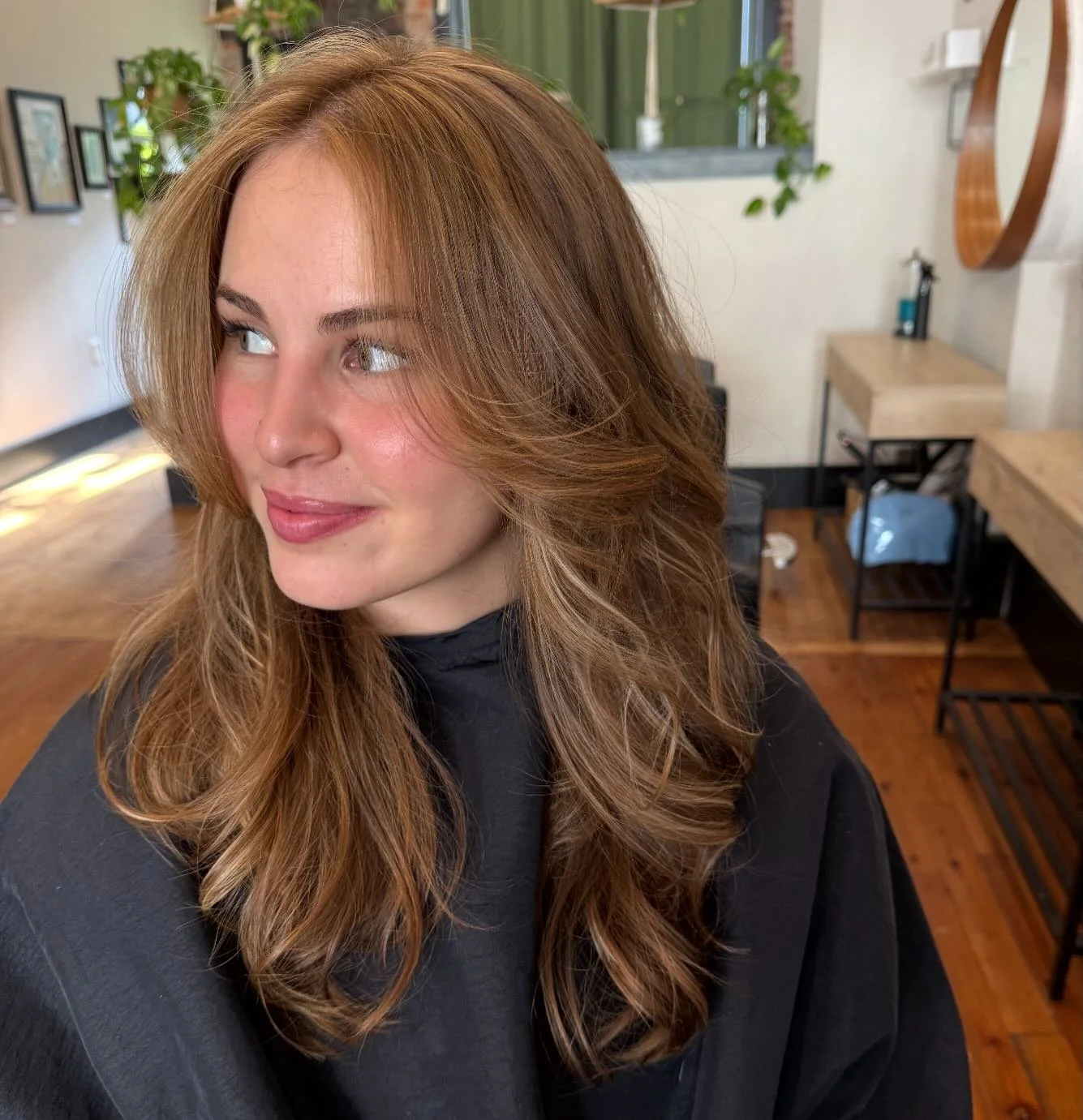 Cut and color by KC ✨

#knoxvillehair #alteregonorthamerica #downtownknoxville