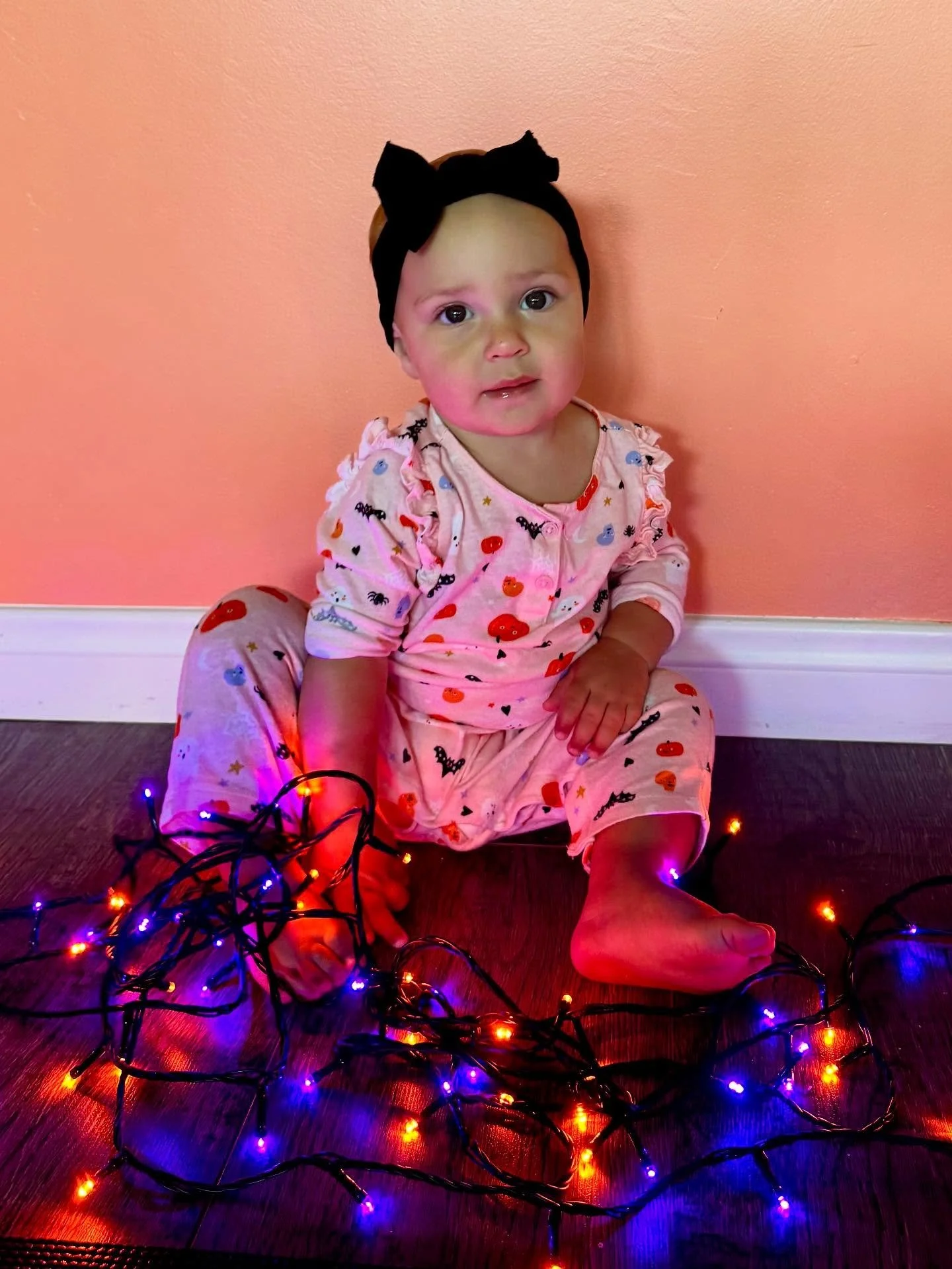 It&rsquo;s almost time for Mom + Baby Monster Mash at the Barre 🎃 complete with professional photos with your lil peach, barre workout, festive tunes, custom fall coffee from @east18cafe, gift bags, and mini chair massages! We can&rsquo;t wait to ce