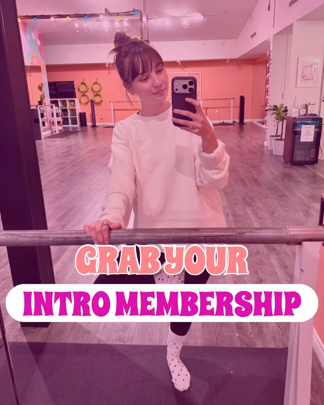 ✨ Our Intro Membership gets you access to all our regularly scheduled classes for TWO WEEKS, so you can see what we are all about! 🪩 Have questions? Let us know! 🍑