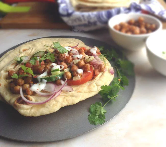 SPICY ROASTED CHICKPEA SHWARMA1.jpg