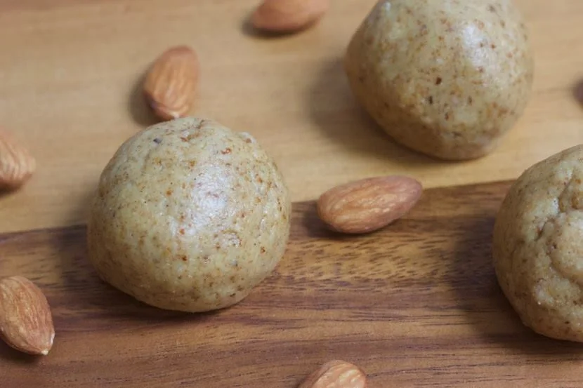 Banana-Bread-Bites_002.jpg