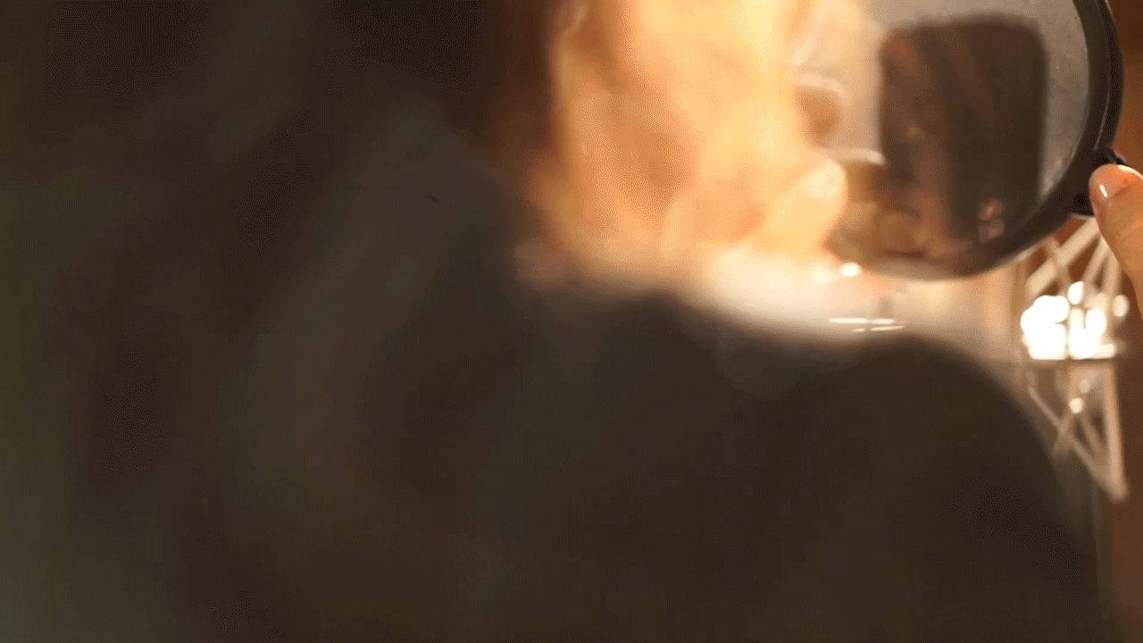 facebook-cover-video-julia-HD-no-watermarks-HD-1280x720.gif
