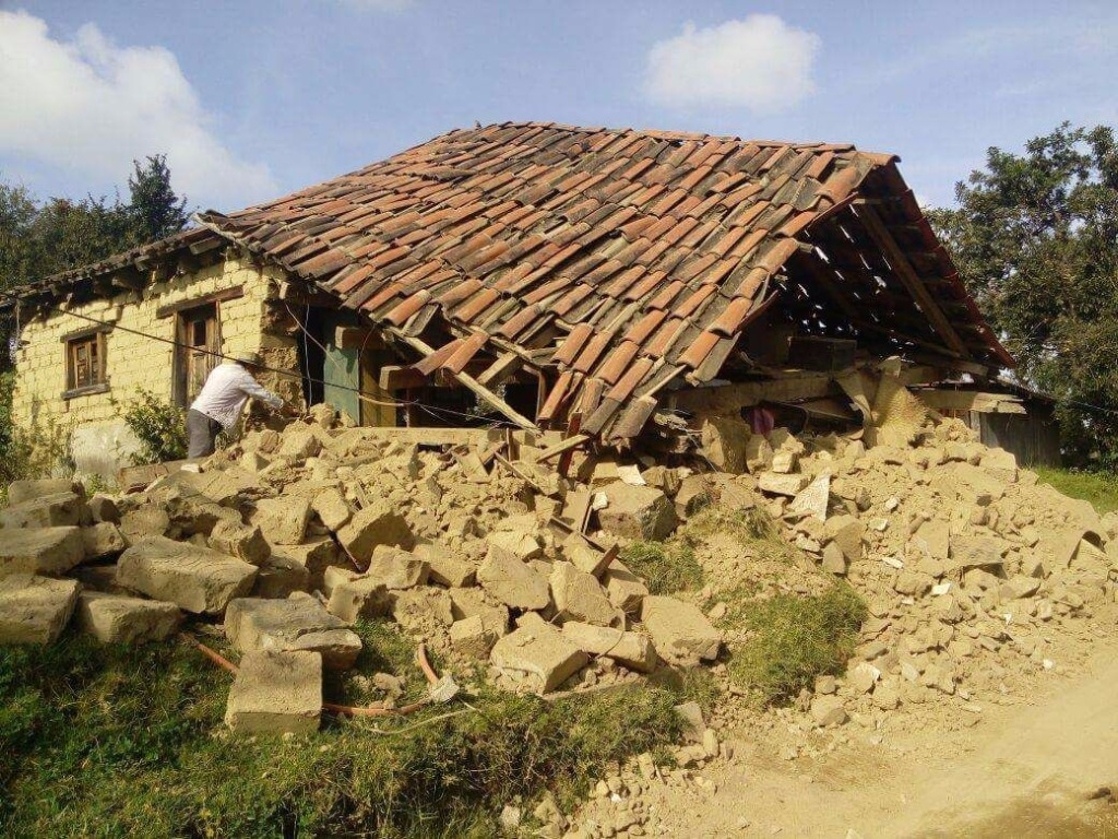 Chiapas, Mexico - A home completely destroyed during the earthquake. Credit: La Jornada Maya