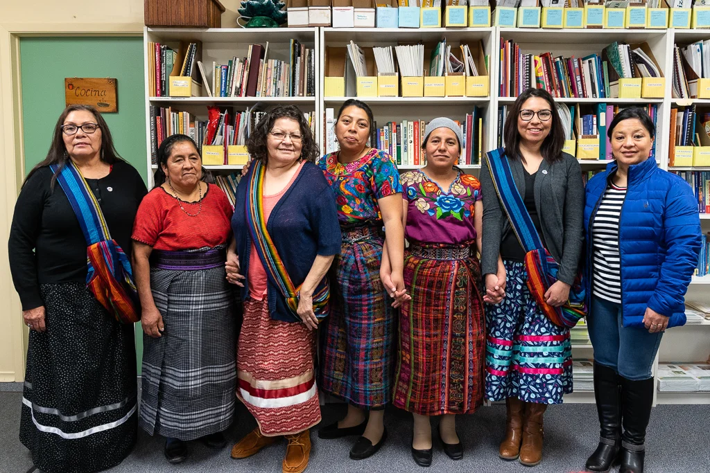 Diane Thomas (left), chair of the Dibaajimowin Cultural Centre, and her colleagues bade farewell to Irma, Mirna, Margarita and María del Rosario as the knowledge exchange drew to a close.