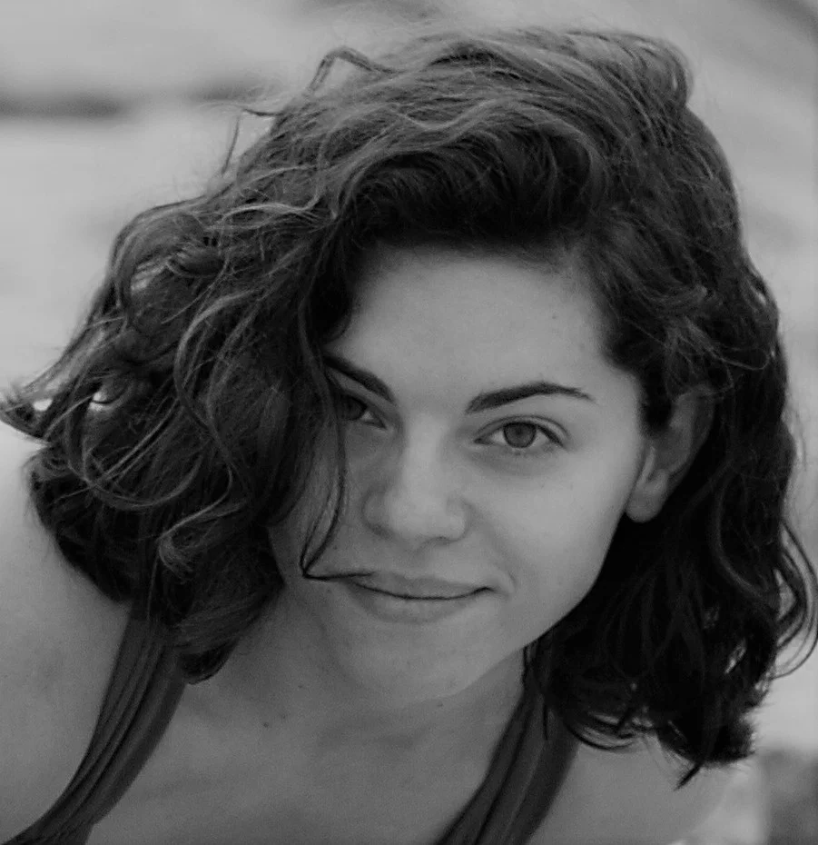 Jess Rawling, E-RYT Jess is an E-RYT 200/500hr teacher, and her classes are Vinyasa and Hatha informed - Additionally, she serves as a Yoga Nidra and Meditation guide. Jess views Yoga and Meditation as tools for transformation; the means through which we emerge as the best version of ourselves. She consistently challenges students to make space between their thoughts, to develop awareness of their habitual reactions, and to respond to challenges in ways that benefit themselves and others. Students can expect to sweat in these classes - they are physically demanding as well as contemplative.