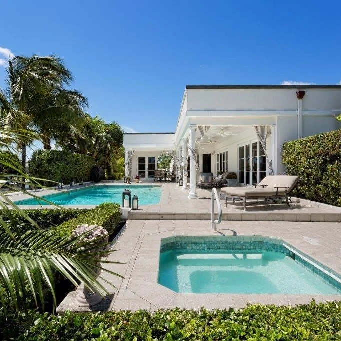 luxury_backyard_pool_spa_white_house.jpg