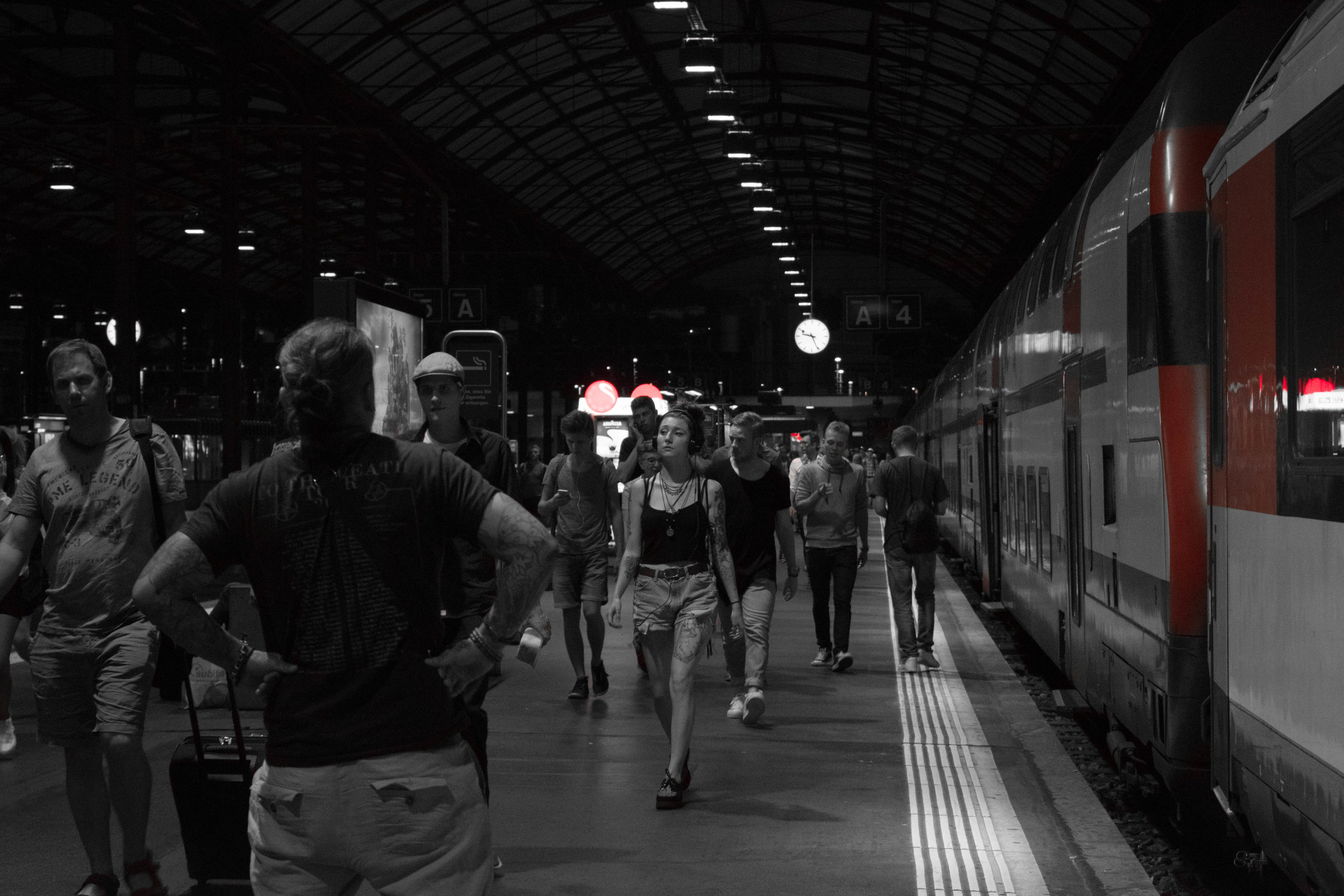train station red