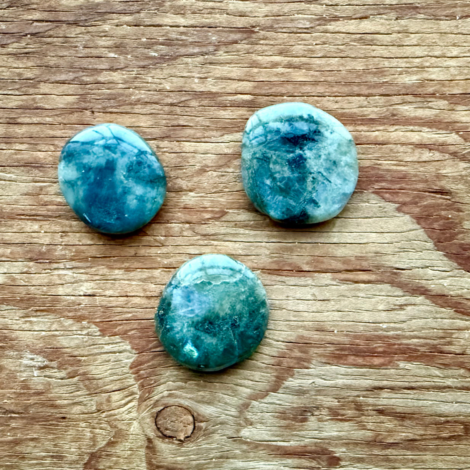 Labradorite Crystal Palm Stone