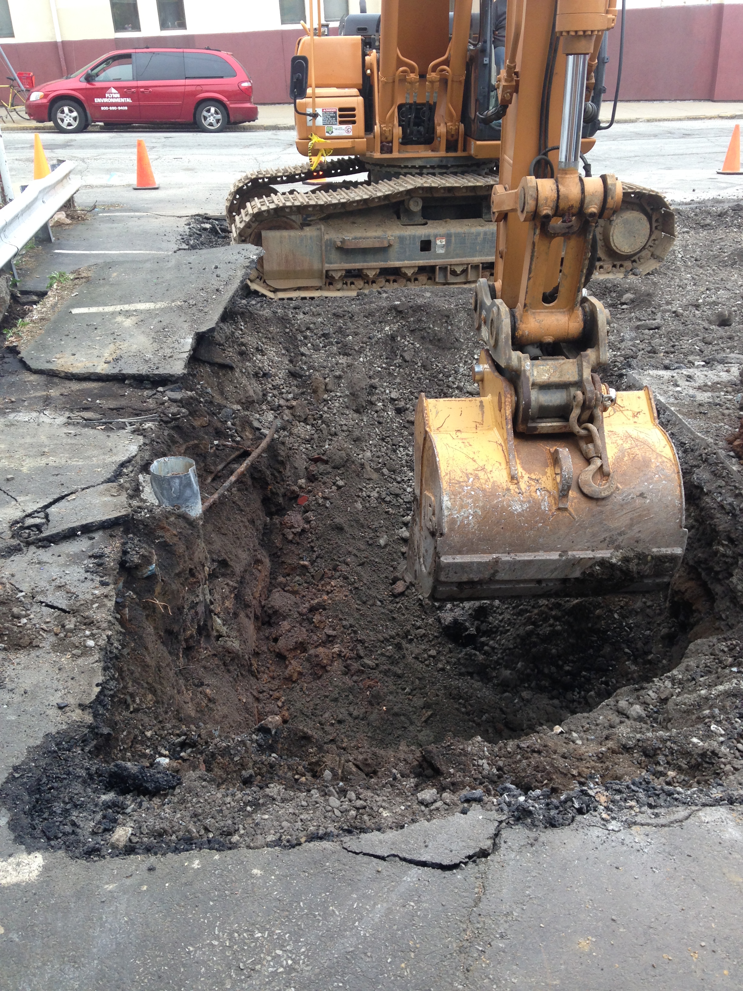 4- Excavation.jpg