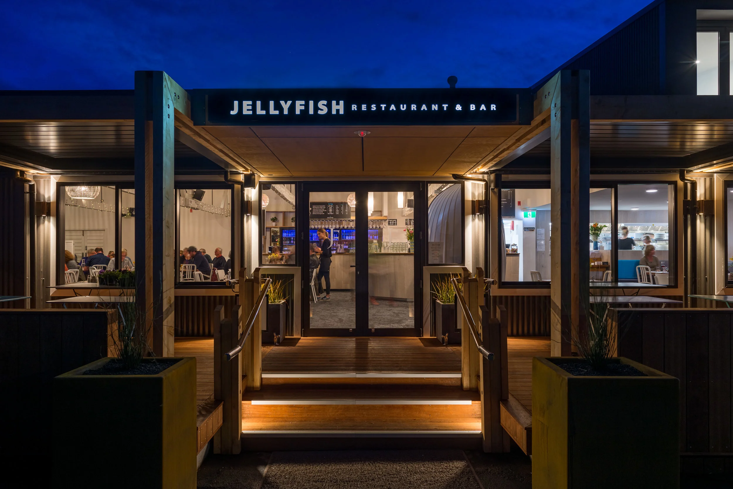 Waterfront Restaurant Jellyfish Restaurant & Bar Mapua Wharf, Nelson