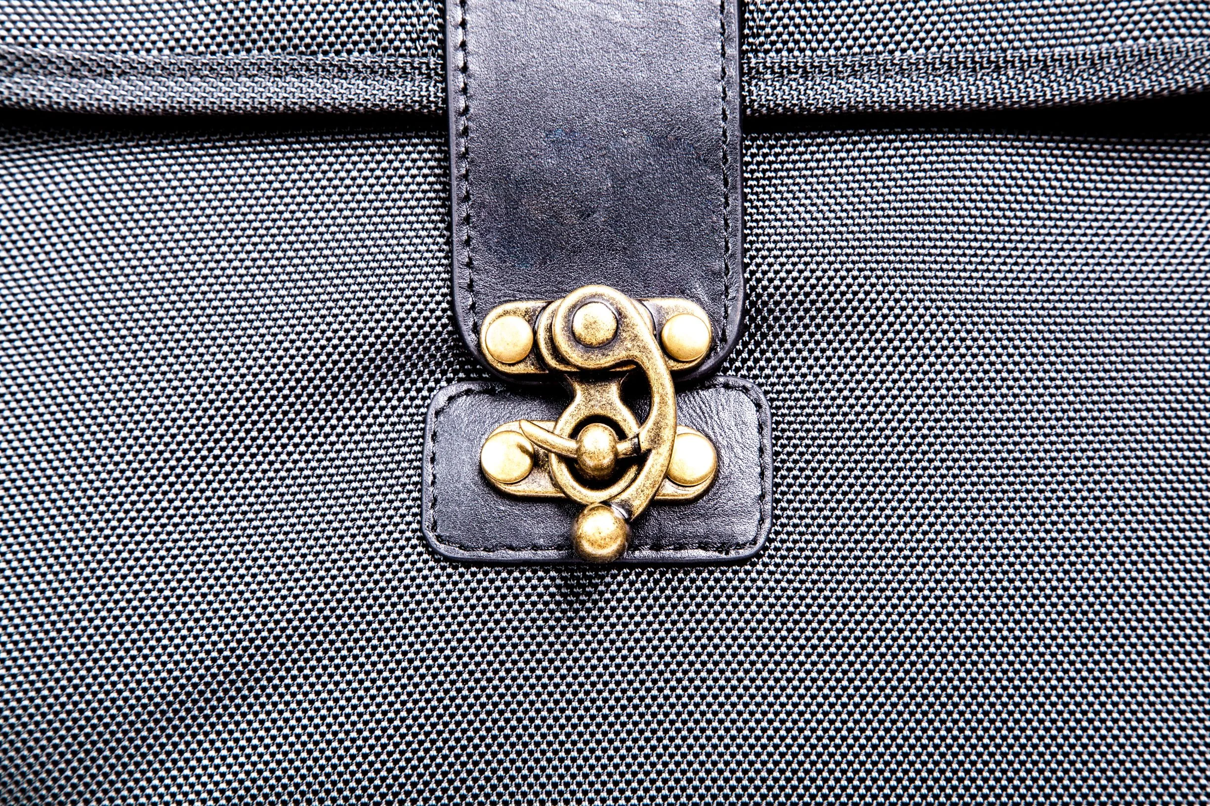 backpack clasp.jpg