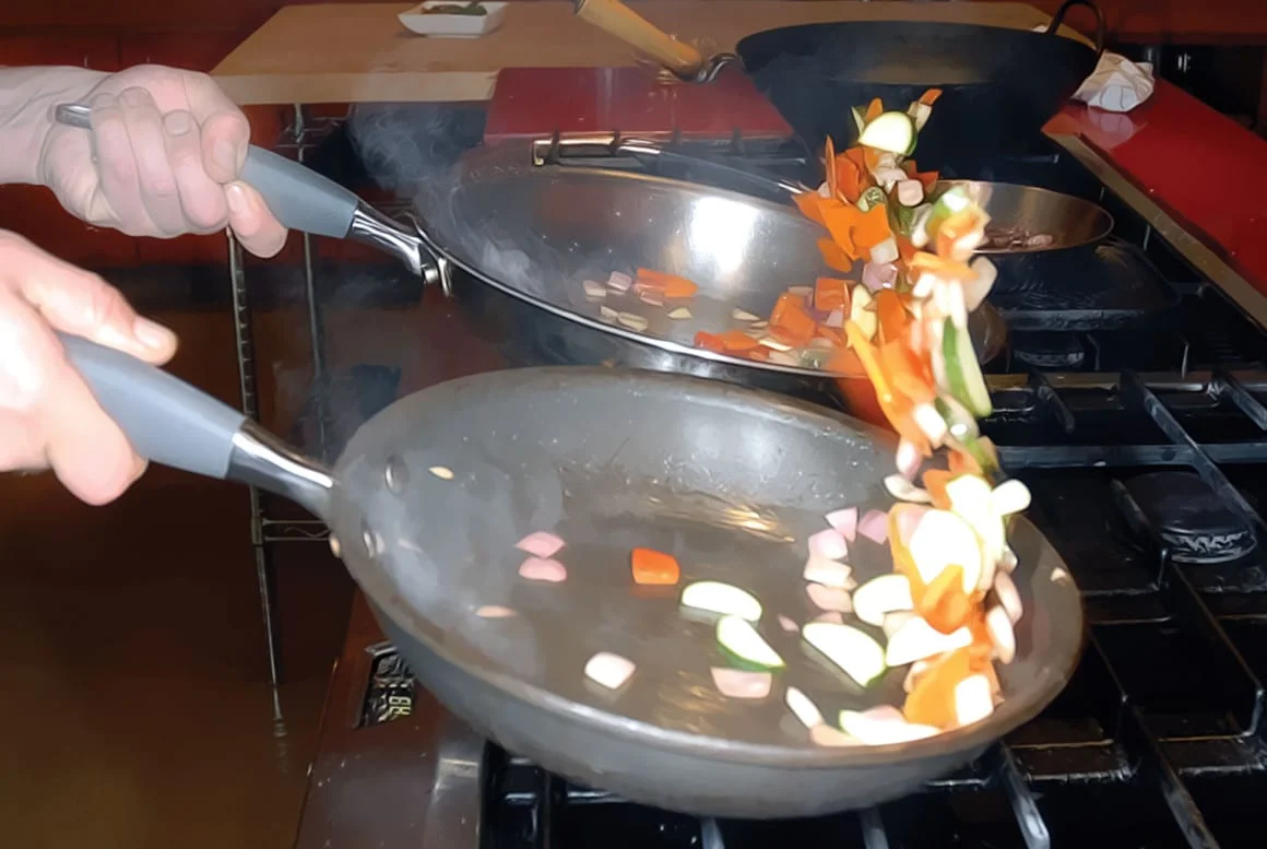 Flipping-in-Saute-Pan_0453-1160x777.jpg