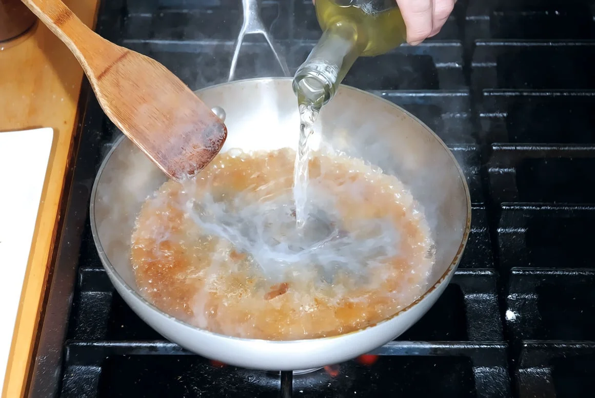Pan-Sauce-Chicken_0495-1160x777.jpg