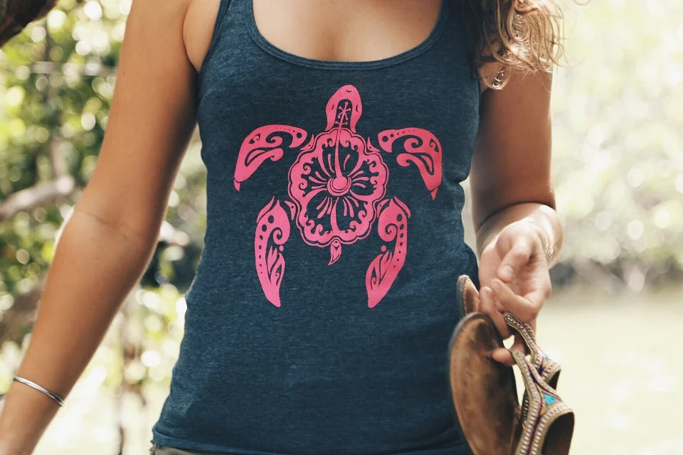 Far i Hibiscus Turtle Grey Racer Back