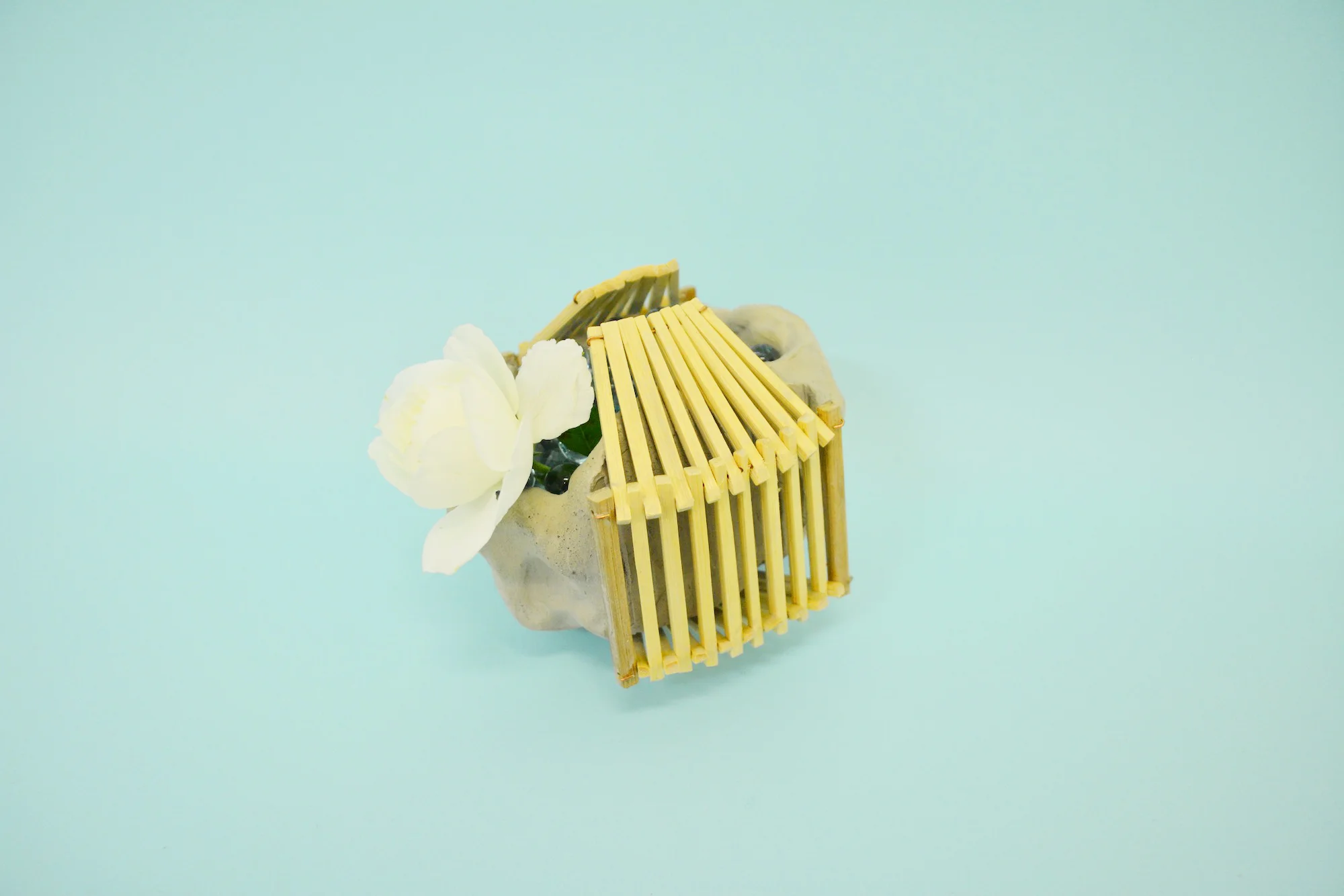 NR4_Untitled_(Vase)_[colour shoot]_2014.jpg