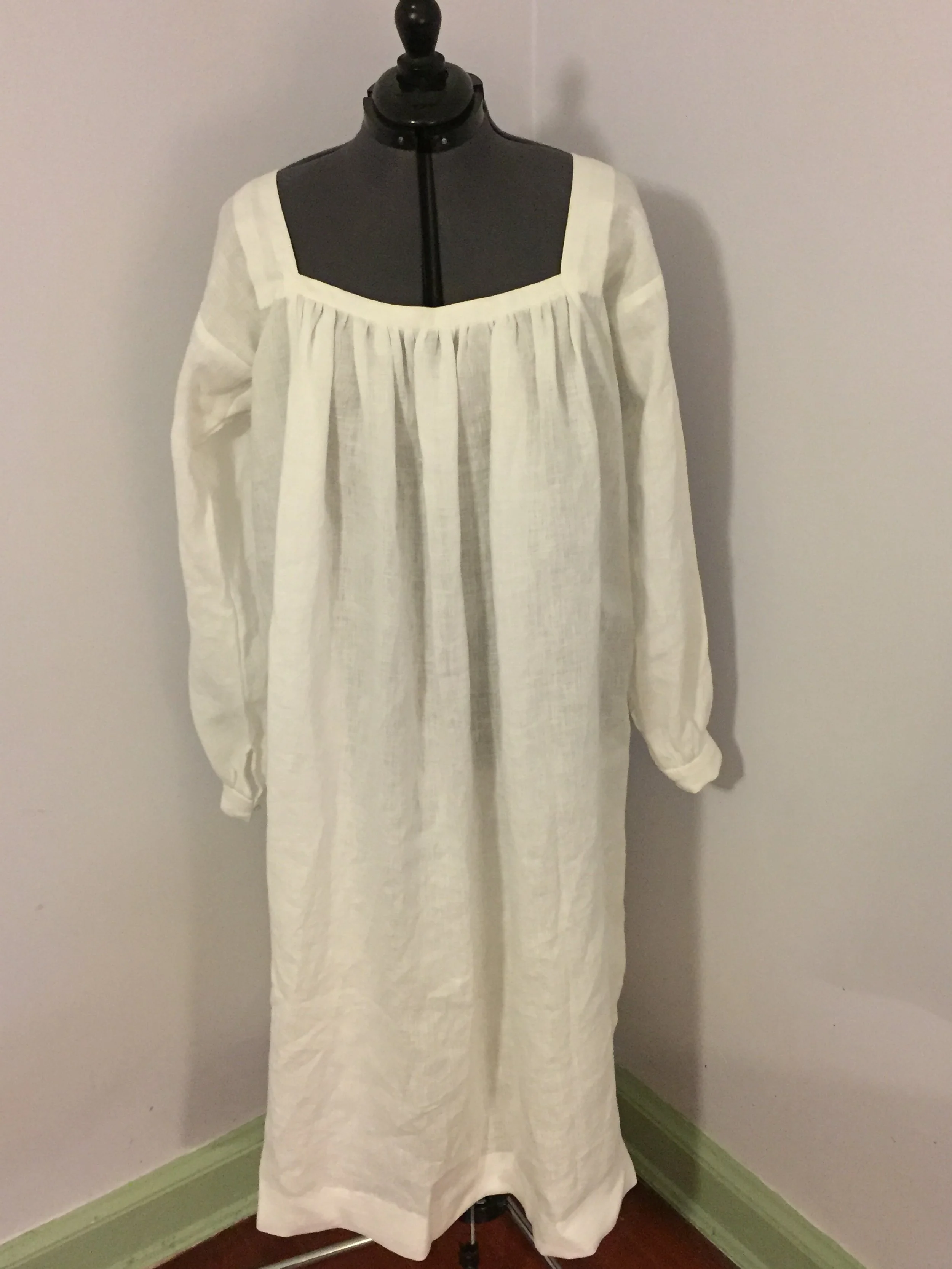 Flemish Working-Class Ensemble in Linen — Courtly Clothier