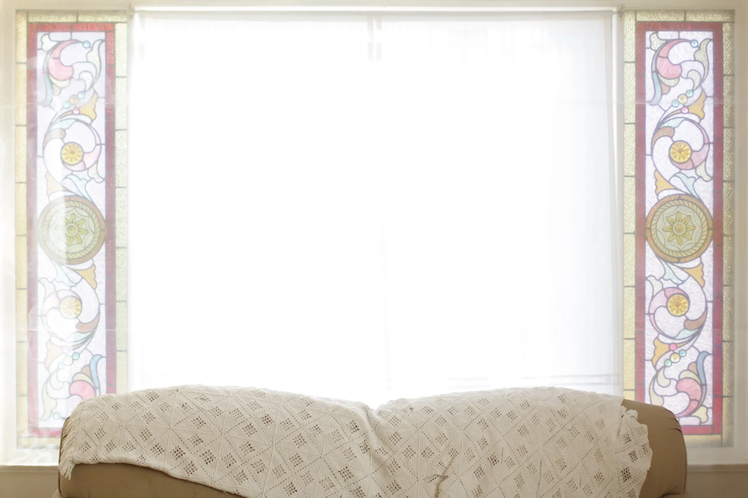 B16_Mar03_Living_Room_Couch.jpg