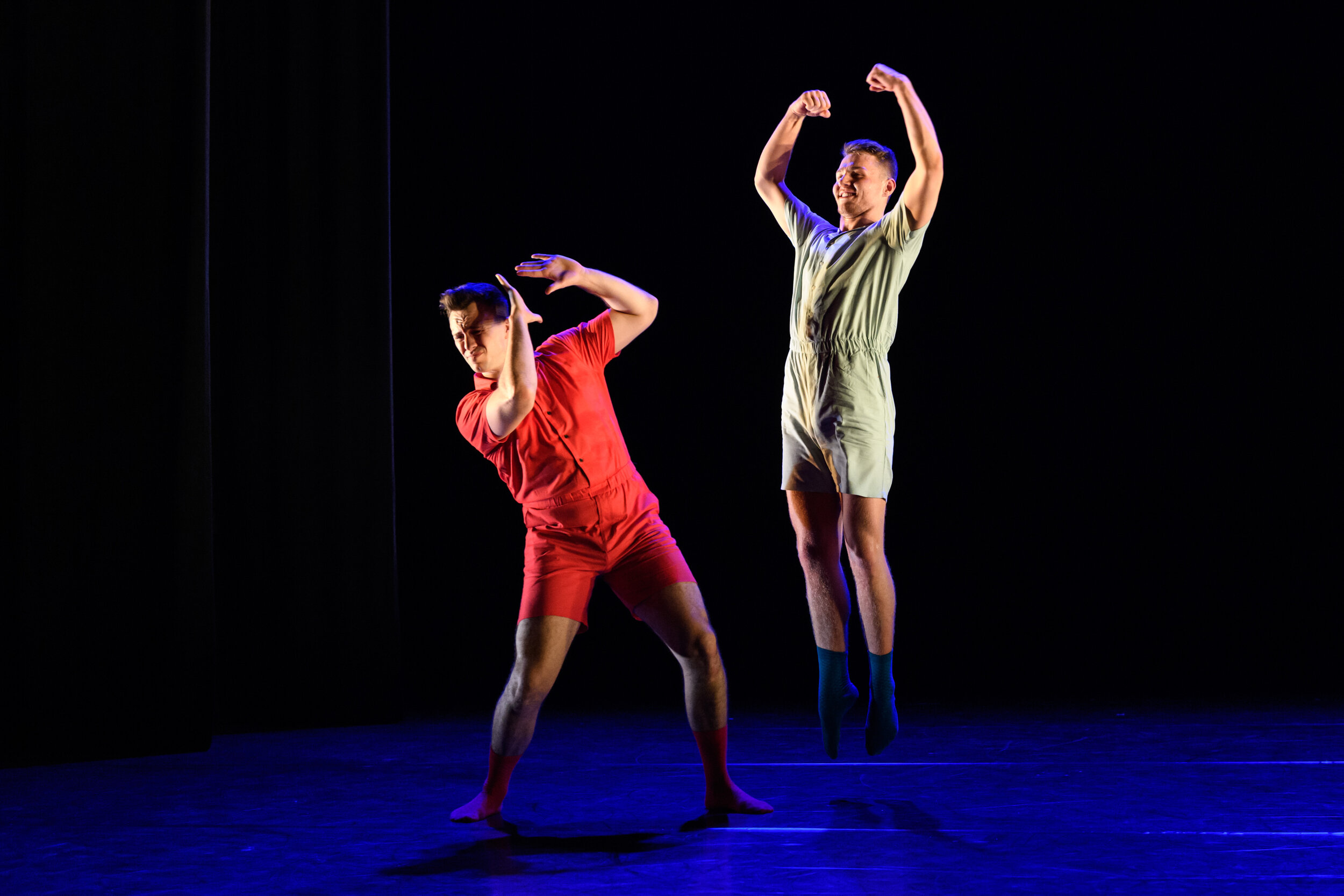 20191009_DeafMenDancing_Time_LabanTheatre_PressRes_©JaneHobson_JHO_8430.jpg