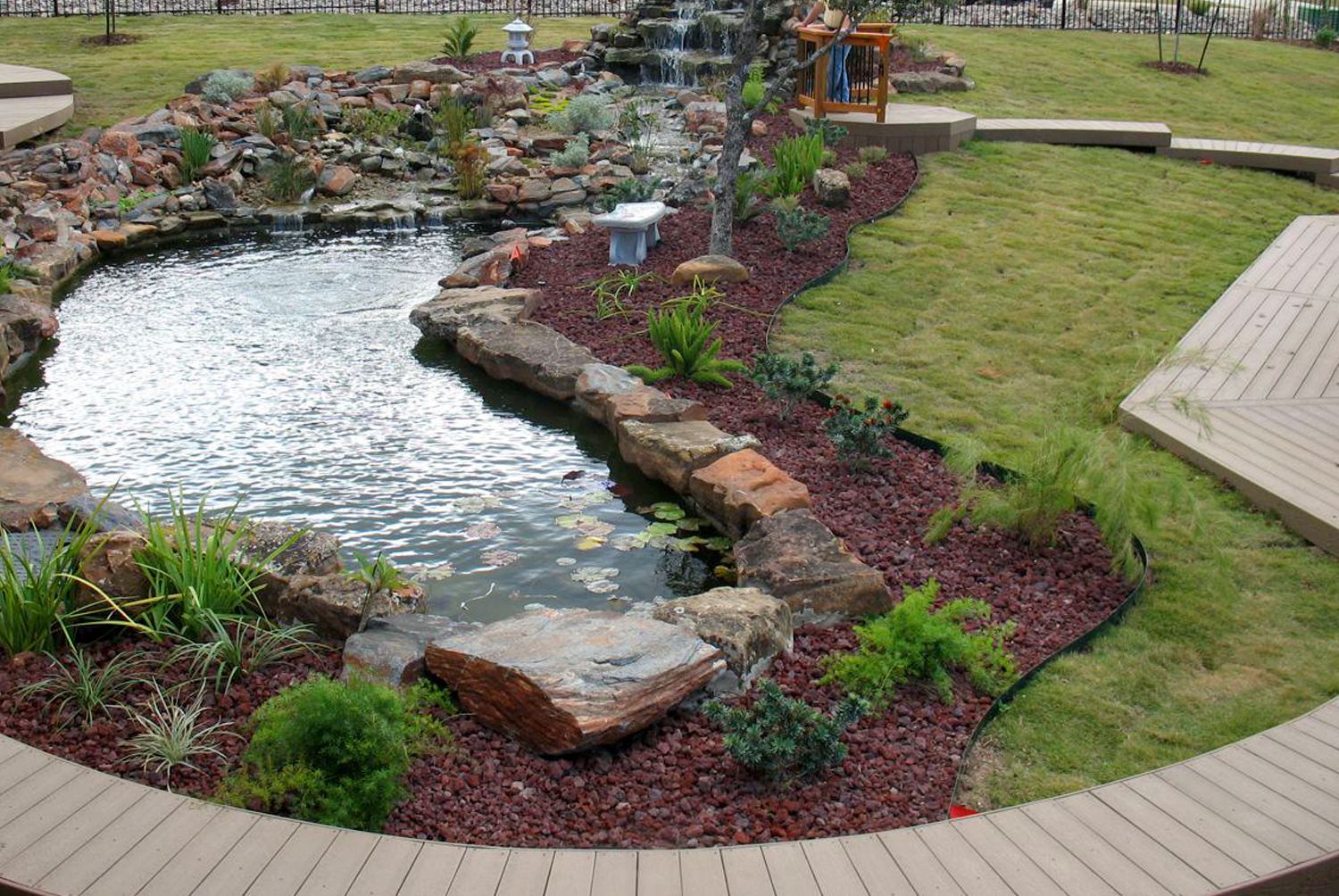 Award-Winning Koi Pond 4.jpg
