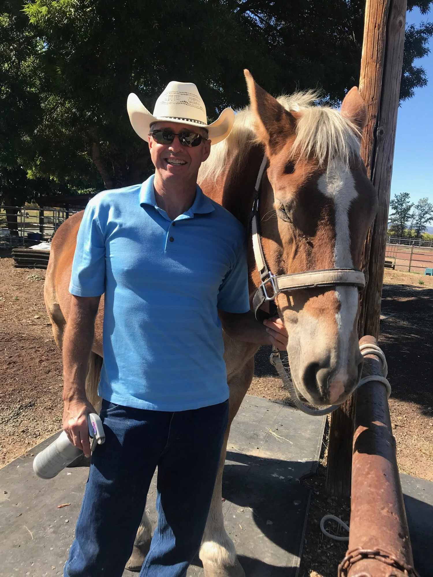 Brad G w.Horse.jpg