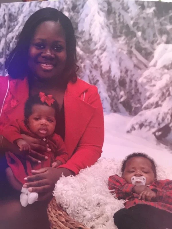 Shan+and+her+baby+twins.jpg
