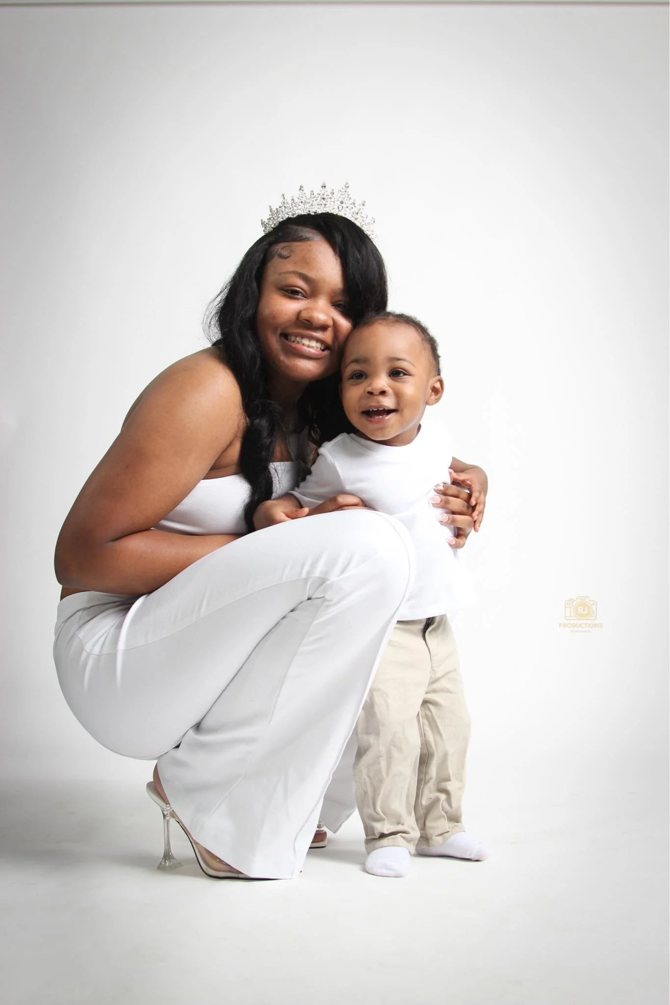 Dymond Swanson and son Zy'aire Williams.jpeg