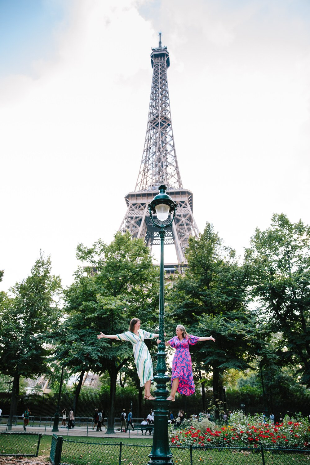 Why not... book a vacation photoshoot in London AND Paris?! | Holiday Photographer
