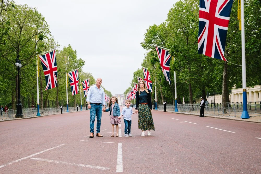  Booking a London Photographer for a fun-filled family photoshoot around Buckingham Palace