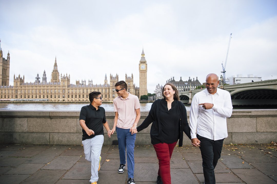 Snappr, Bark, Fiverr — or an independent London photographer? How to choose for your family trip