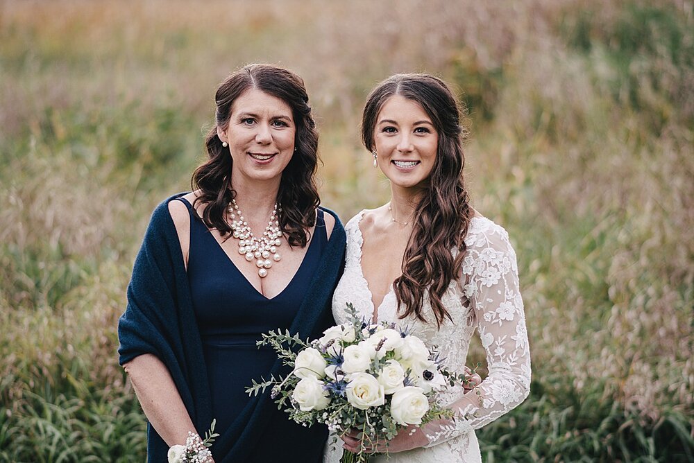 bride-and-mom.jpg