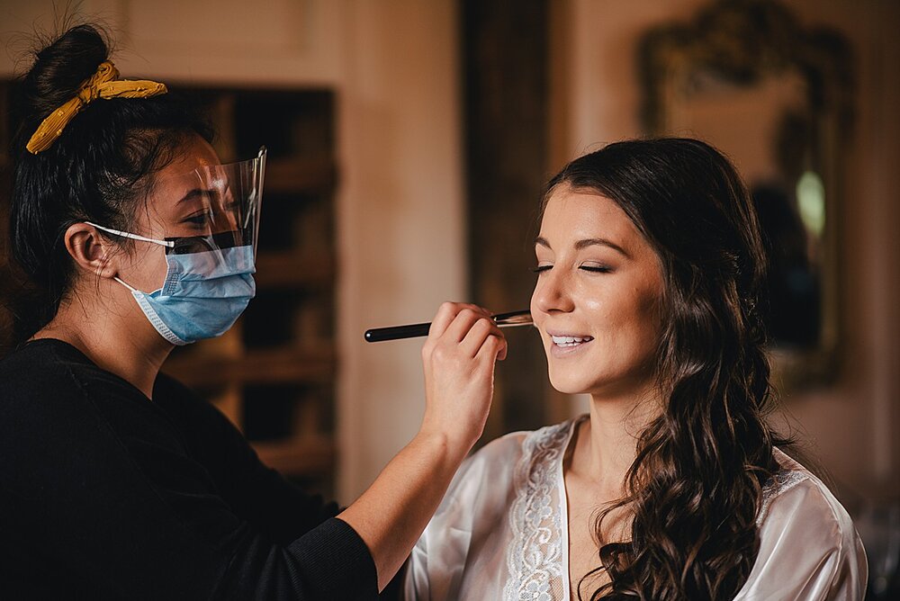 hidden-meadow-and-barn-bride-getting-ready.jpg