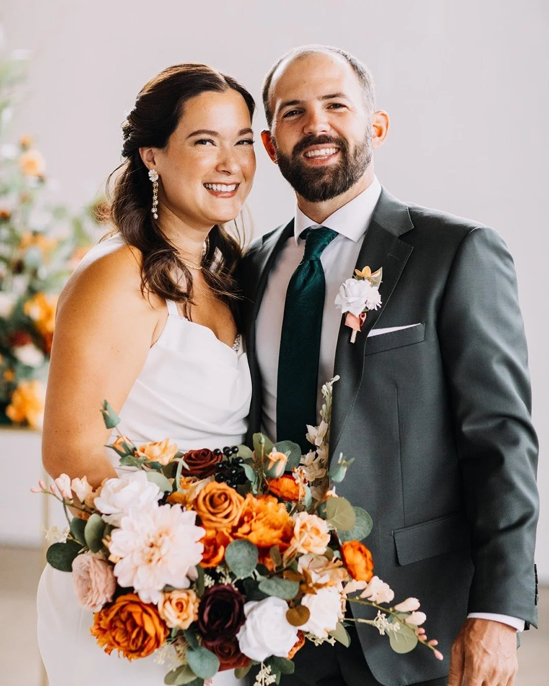 We love a bridal look that balances modern and timeless. Our bride&rsquo;s natural glam brought just the right amount of radiance to complement her joy-filled day. 💫

Ready to look and feel amazing on your big day? Reach out and let&rsquo;s make it 