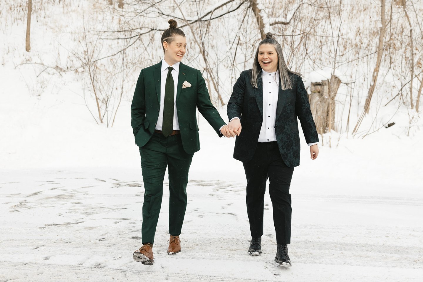 When the energy&rsquo;s right from the start, everything else falls into place. Our couple&rsquo;s glam was subtle, refined, and totally in sync with the easy flow of the day. 🤍

Want beauty that fits your vibe without the fuss? Let&rsquo;s talk gla