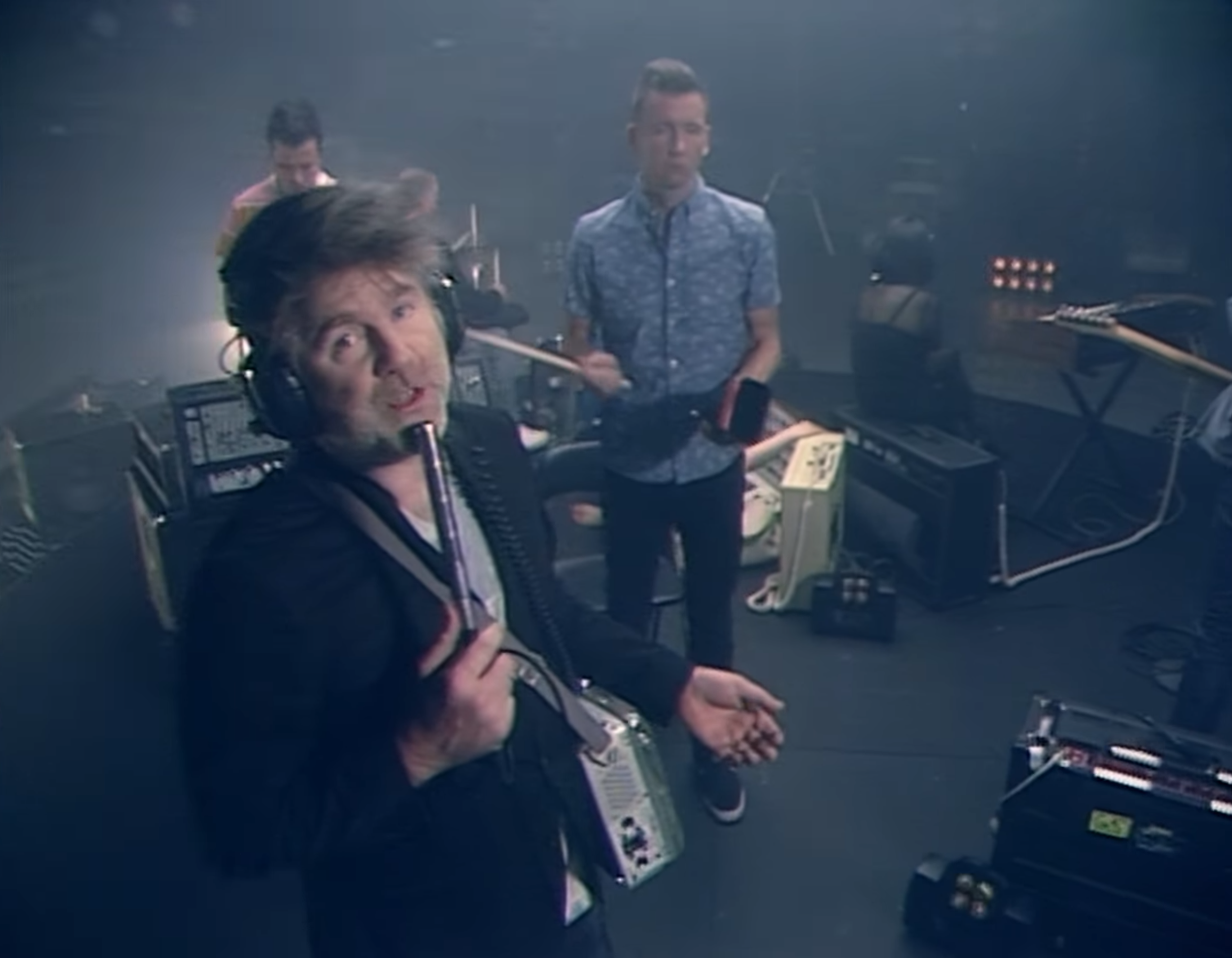 Watch LCD Soundsystems Glam Pop Inspired Music Video For "tonite"