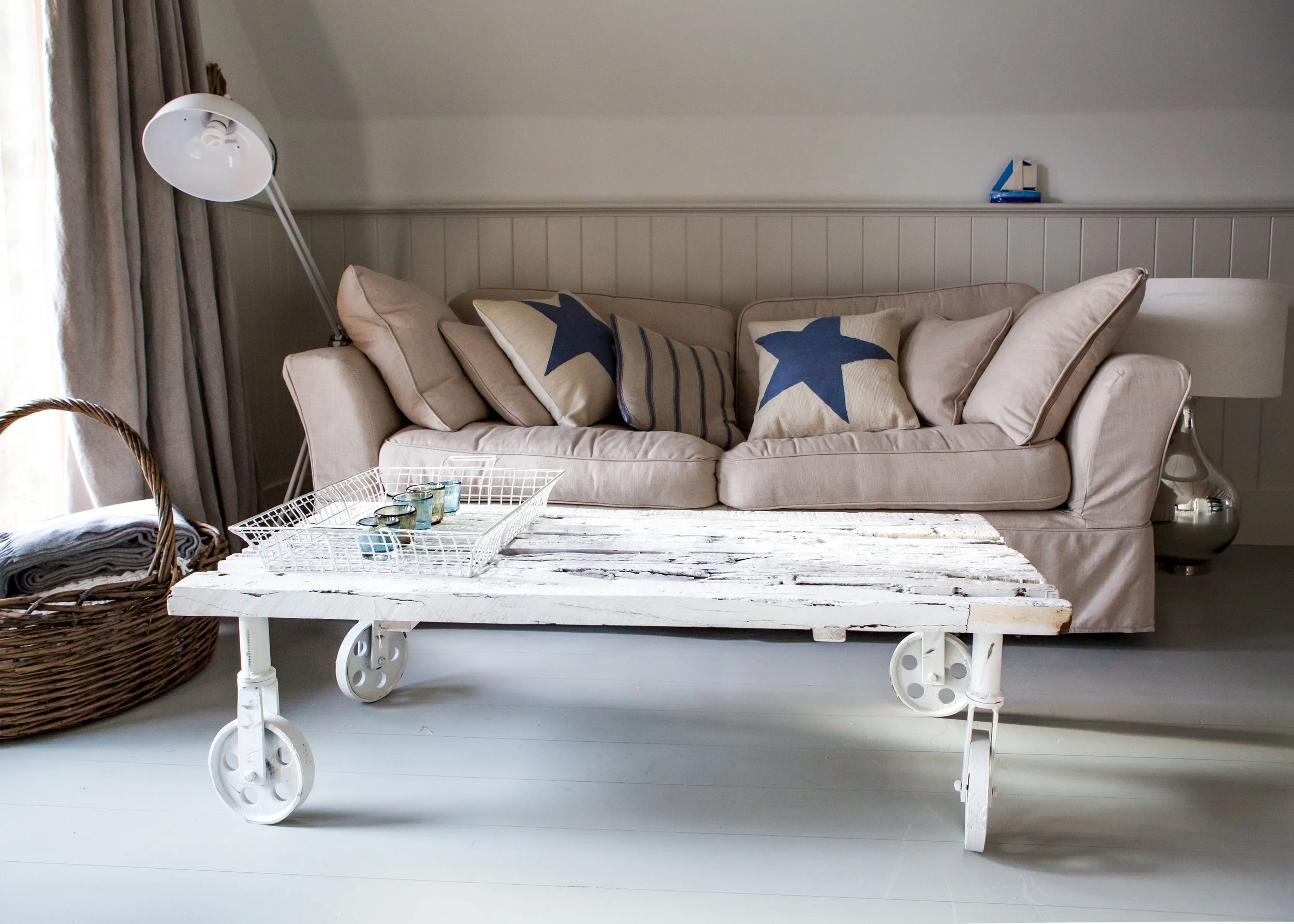  Deep Sofa 