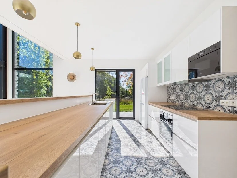 R-new-house-03.jpg