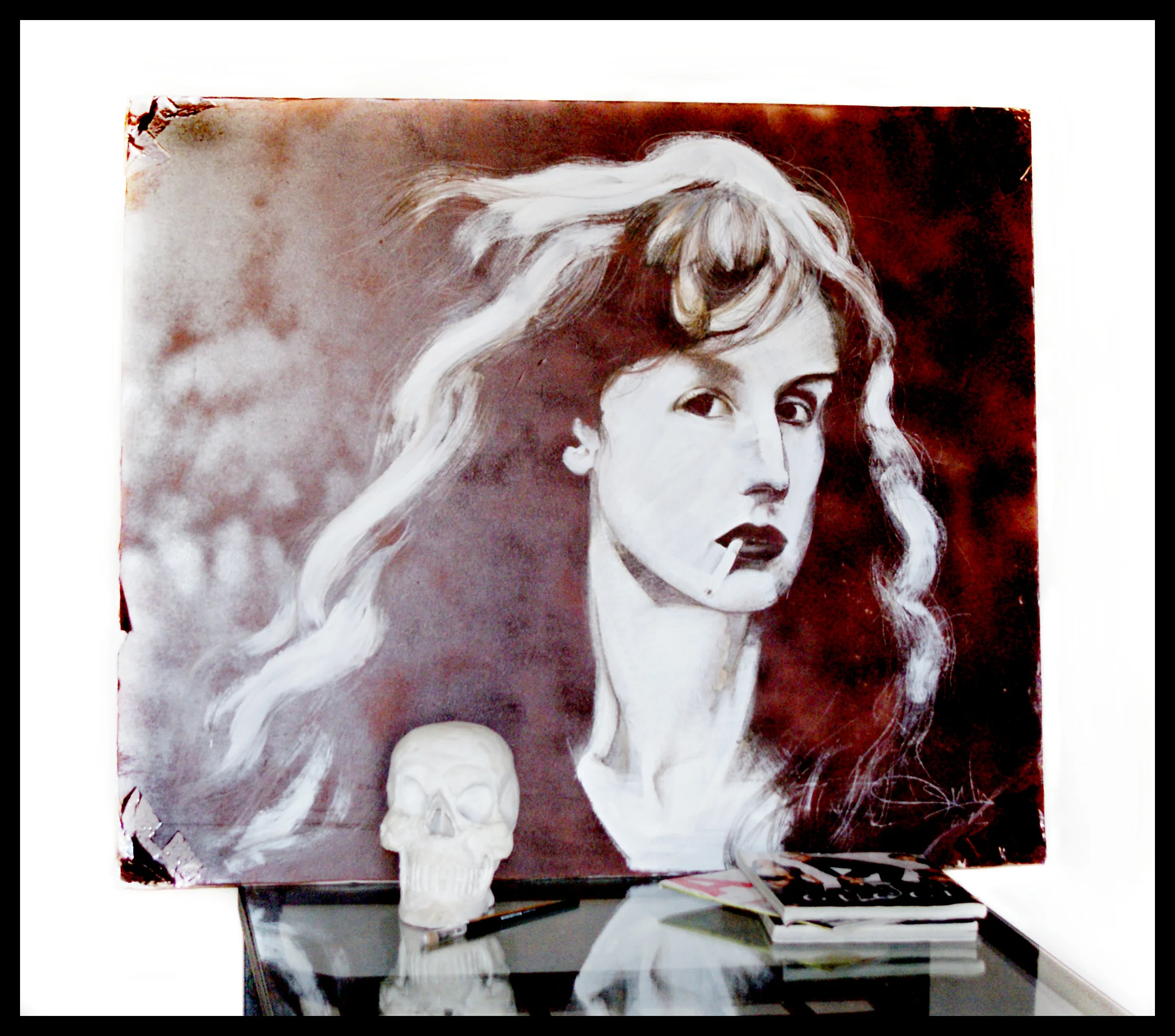 SHE, SMOKING