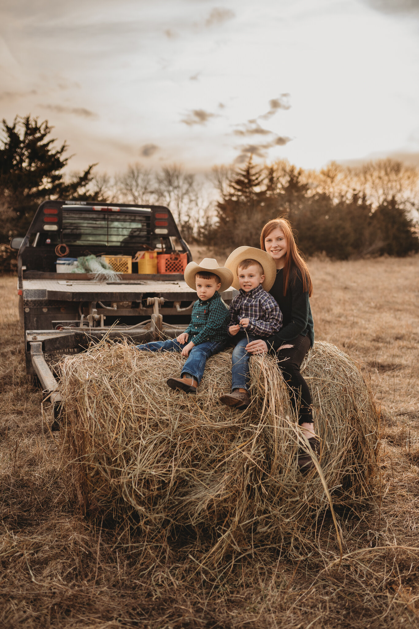 Hillary and Kevin_Family Farm_March 2020-24.jpg