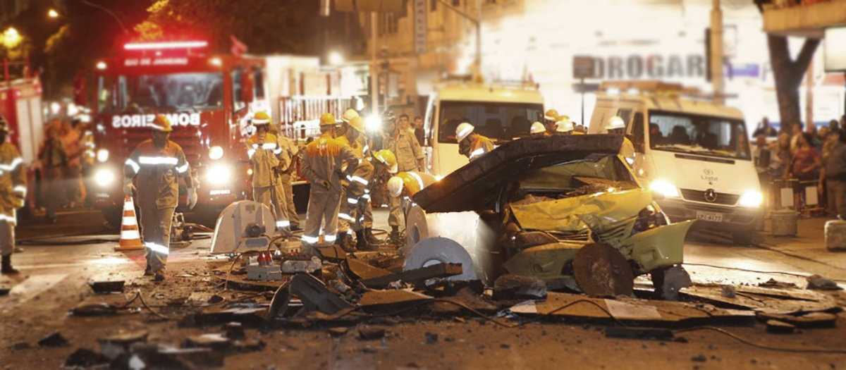 The challenge: A series of explosions in Light Energy’s underground network began to scare the population of Rio. Media and public opinion turned against the company, seen as responsible even though investigations showed that gas leaks were the cause of the events. What to do in a scenario of panic and uncertainty enhanced by social networks?