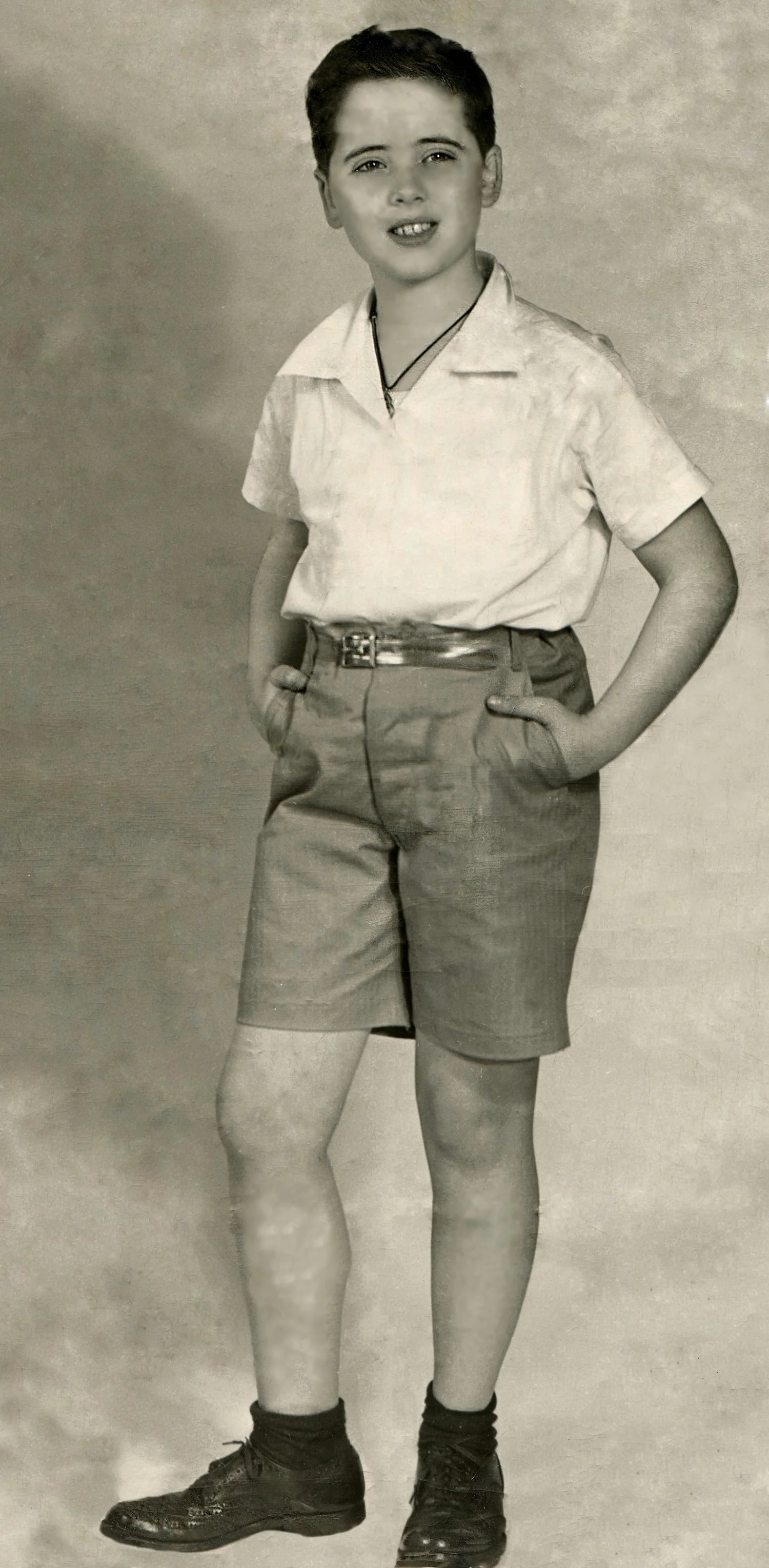  On DuMont TV;  Real proud of my plastic belt! - 1947 