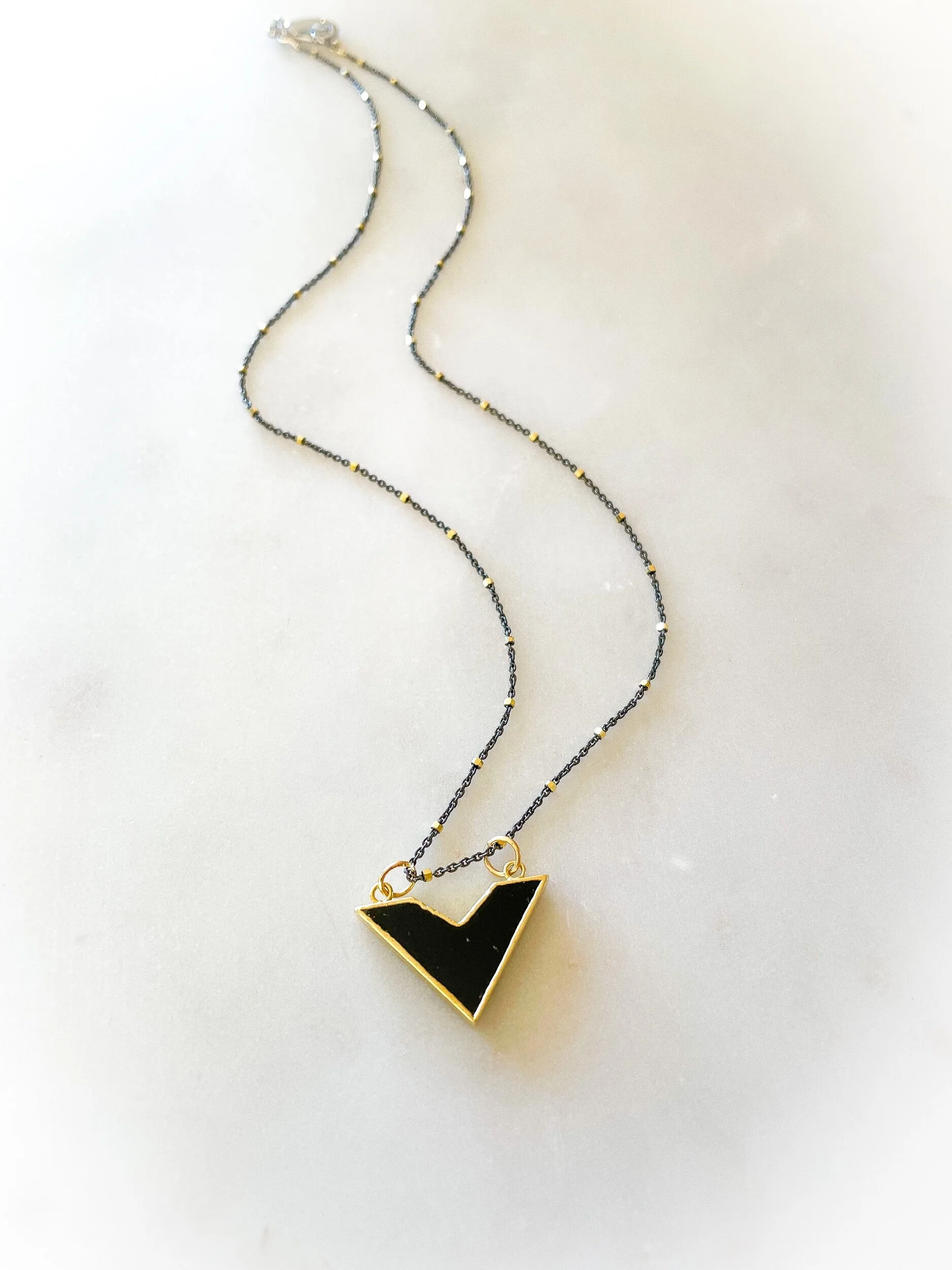 FFBDB063-22D2-40F6-88C3-F4DF263E3E10