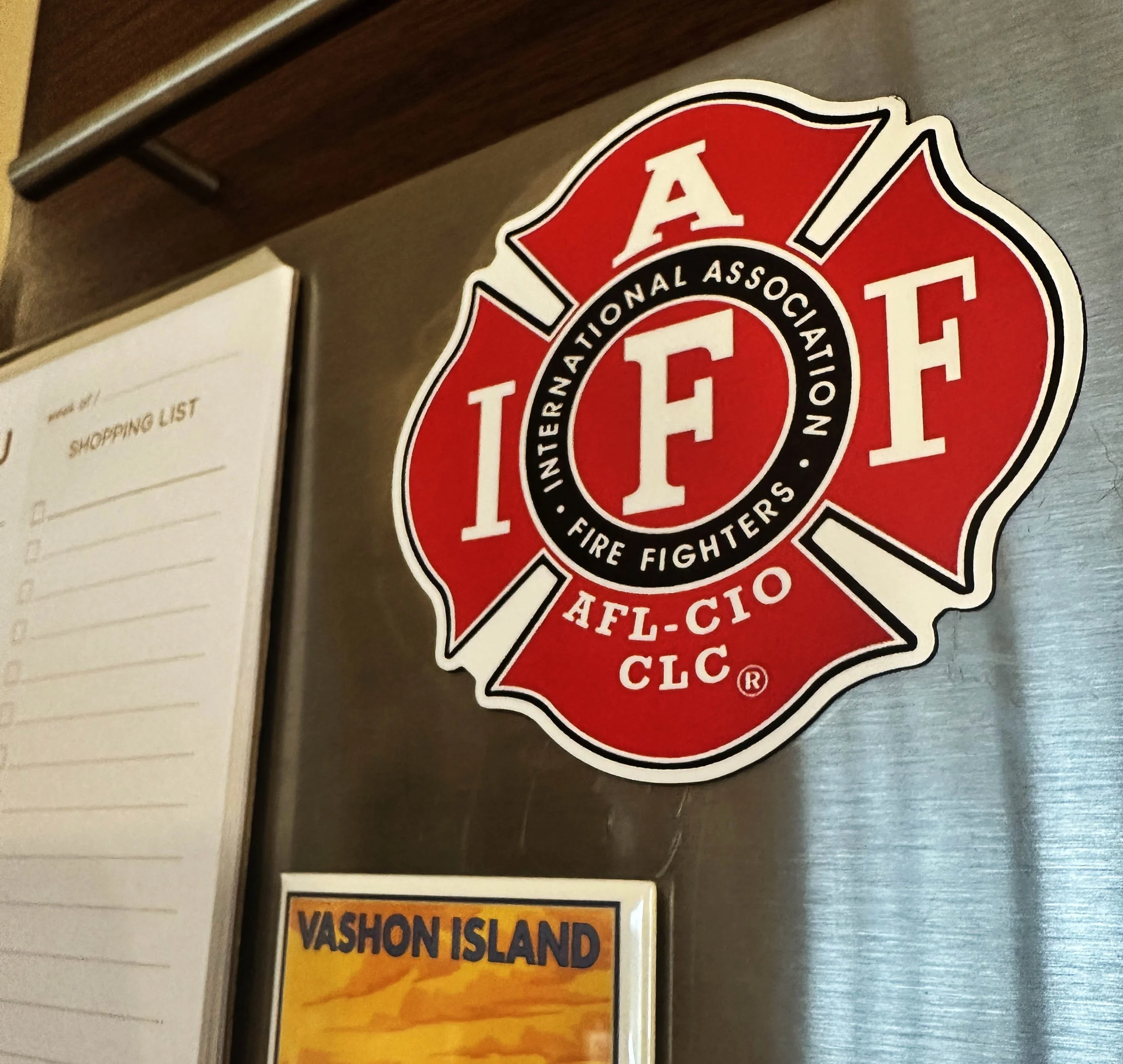 Original (FLAGSHIP) RED - MAGNET - IAFF Firefighter 4" (American Made)