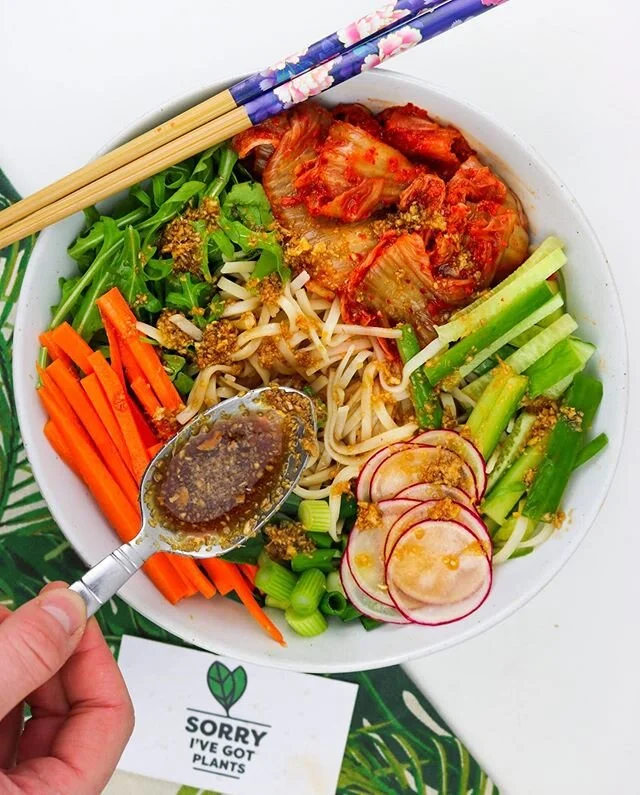 Kimchi Ginger Noodles 🔥🍃 Deadline for ordering these guys is tonight is 9pm! ✌️Sign up on the website🌱 #everyplatecounts #deadlines