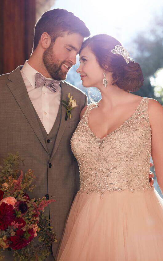 D2259-AD2-EveryBody.EveryBride-530x845.jpg