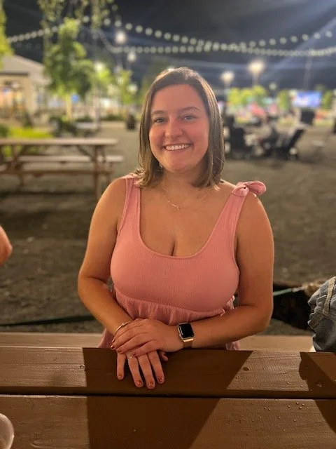   ​Gabby Barbuto, MSW, LICSW    Psychotherapist      (She/Her)  Gabby is a Licensed Independent Clinical Social Worker and a Licensed School Adjustment Counselor with a Masters in Social Work from Merrimack College. She&nbsp;believes prioritizing men