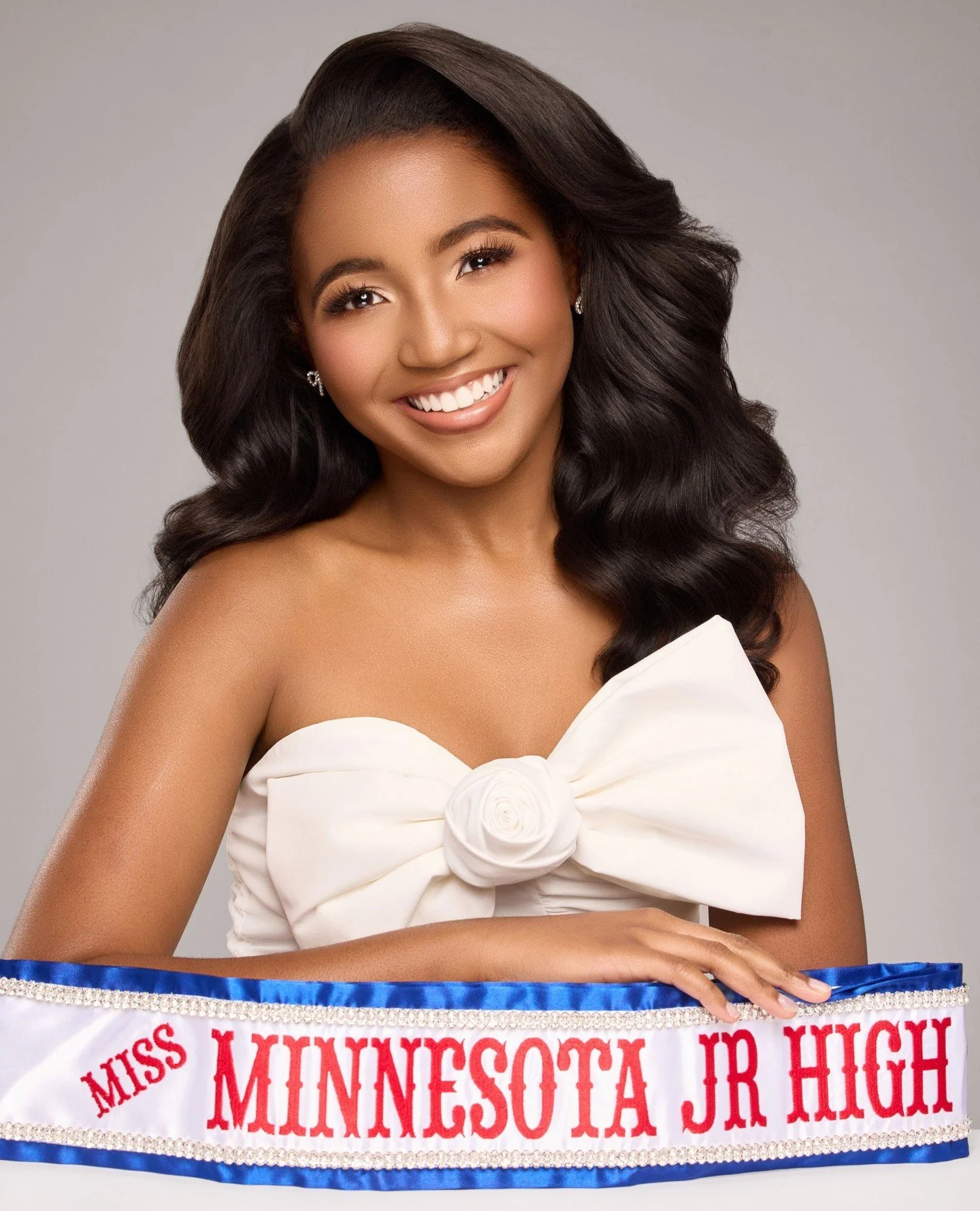 What a sweet titleholder MHSA has in Arielle, their Miss Minnesota Jr High ❤️